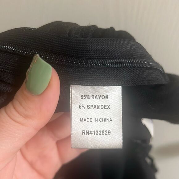 ✨Superdown Janice Lace Black Sz Small Bodysuit✨ - Picture 9 of 11